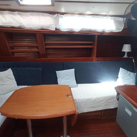 Best Barcelona Boat Experience Sant Adria de Besos Exterior photo