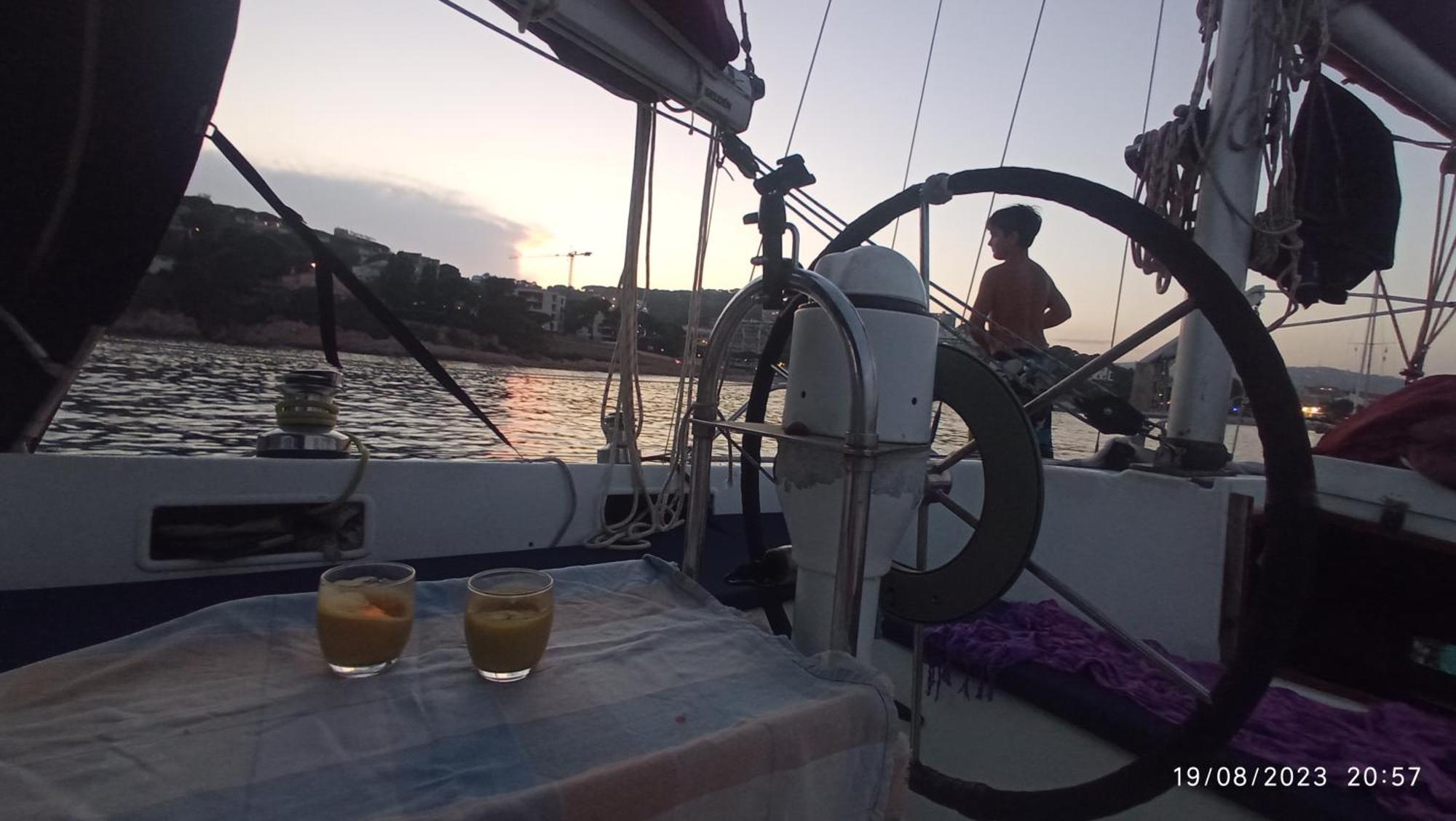 Best Barcelona Boat Experience Sant Adria de Besos Exterior photo